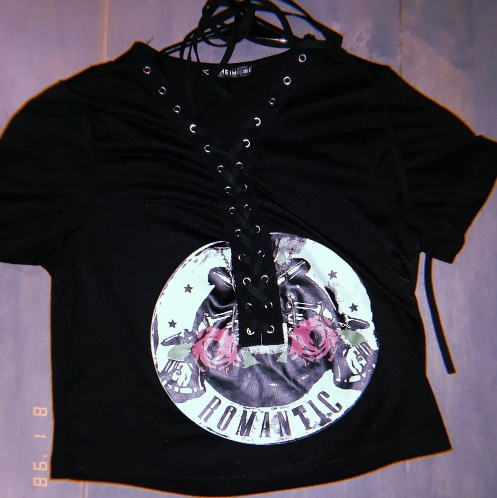 Crop top guns and roses
